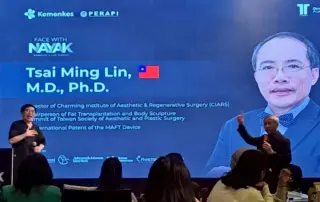 Taiwan plastic surgeon Dr. Tsai-Ming Lin, inventor of the MAFT-GUN®, speaking on micro-autologous fat transplantation at an international conference.